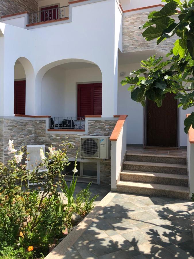 Appartamento In Villa Andreina Orosei Exterior photo