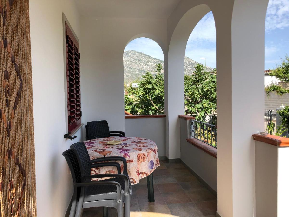 Appartamento In Villa Andreina Orosei Exterior photo