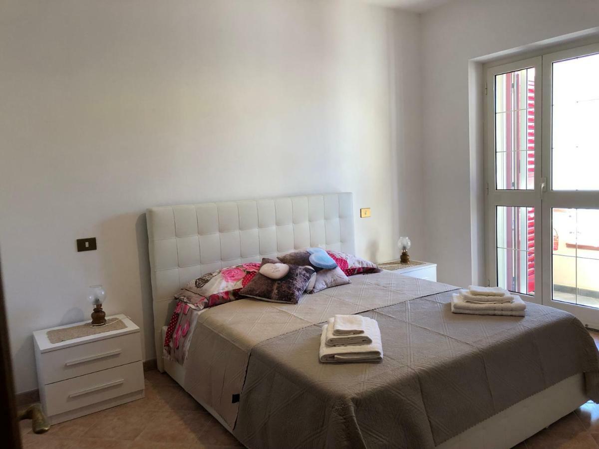 Appartamento In Villa Andreina Orosei Exterior photo