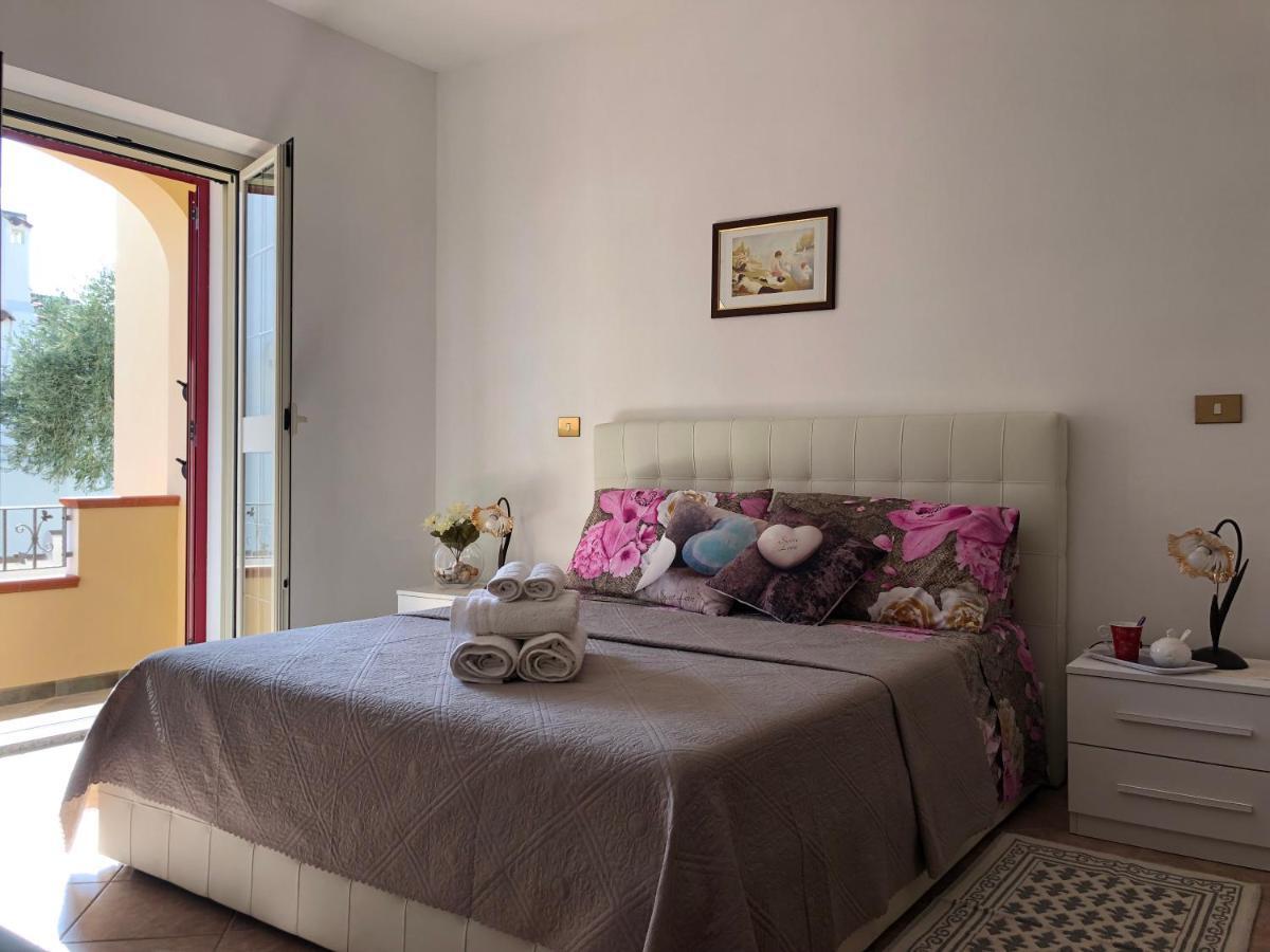 Appartamento In Villa Andreina Orosei Exterior photo